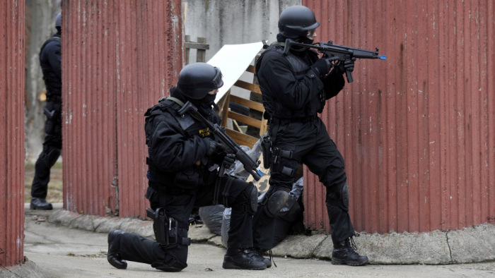 Élőben akarta közvetíteni a terrortámadását a magyar tinédzser