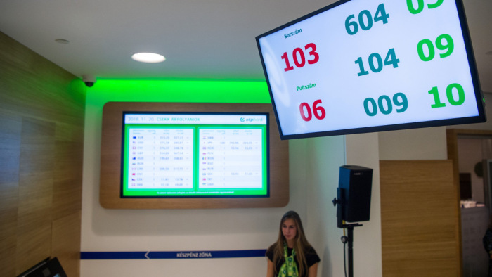 Megszólalt a Bankszövetség a kötelező adategyeztetés ügyében