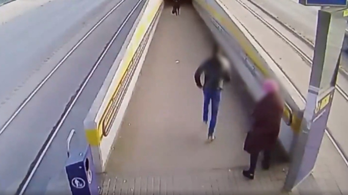 Idős nőket szemelt ki áldozatul – videó
