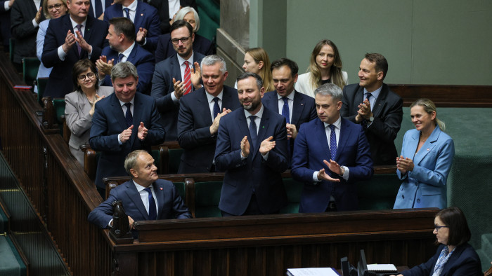 Szakértő: ha Donald Tusk ideológiai alapon kormányoz, állandósulhat a feszültség az új elnökkel